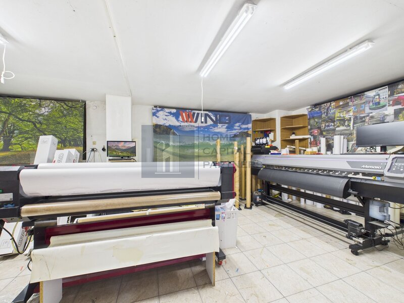 Spatiu comercial 726 mp  ideal pentru productie, birouri sau showroom